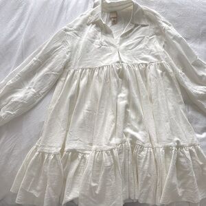 The cutest flattering white dress